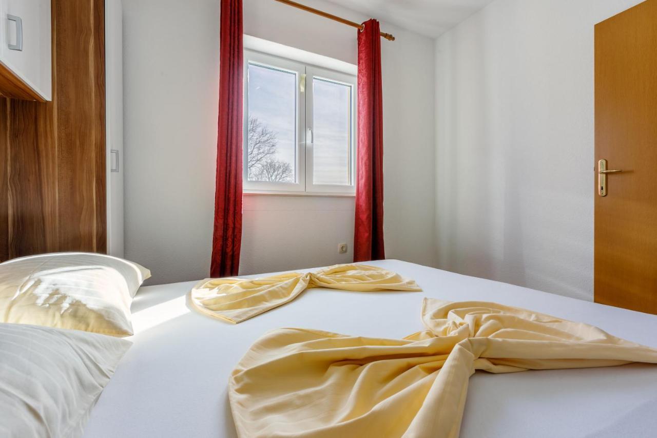 Apartments Kulas ノヴィ・ヴィノドロスキー エクステリア 写真